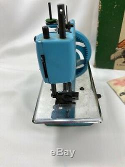 Antique 1954-1957 SINGER SEW HANDY Model 20 Pale Blue Sewing Machine