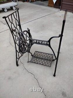 Antique Cast Iron Singer Treadle Sewing Machine Base