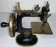 Antique Childs Singer Sewing Machine Cast Iron Hobby Miniature