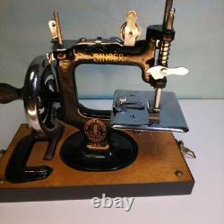 Antique Hand Crank Toy Sewing Machine Singer Black