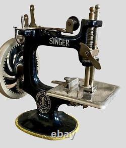 Antique Miniature Child's Singer Sewing Machine Cast Iron Toy Model Vintage Old