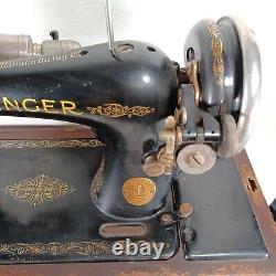 Antique Old Vintage 1929 Singer Sewing Machine With Wooden Case