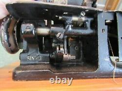 Antique Original 1865 Singer Sewing Machine Model 81-10 Overlock Model #139316