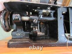 Antique Original 1913 Singer Sewing Machine Model 81-10 Overlock Model #139316