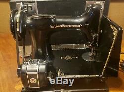 Antique SINGER 221 Featherweight Sewing Machine Case Pedal Attachments NICE 1949