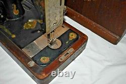 Antique SINGER 27 BT7 1919 Electric Sewing Machine in Bentwood Case w Key WORKS