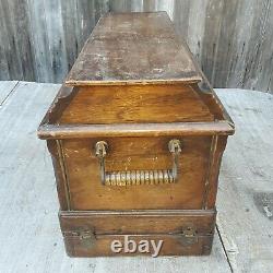 Antique SINGER 28K Hand Crank Sewing Machine with Coffin Case P553394 1901