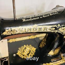 Antique SINGER Hand Crank Sewing Machine 1906 Great Britain