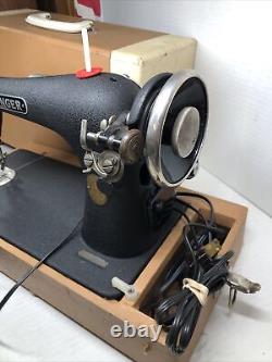 Antique SINGER Portable Electric Sewing Machine G3928676 w Light and Case1900's