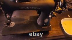 Antique SINGER SEWING MACHINE black crinkle finish