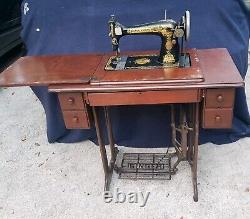 Antique SINGER Treadle Sewing Machine. AC Series. In Working Condition