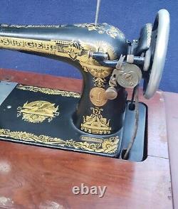 Antique SINGER Treadle Sewing Machine. AC Series. In Working Condition