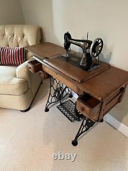 Antique Sewing Machine Singer 1800-Early 1900's Original Family Immaculate