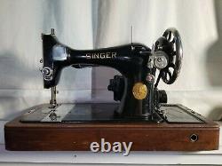 Antique Singer 128-3 AE 188053 Series Sewing Machine with light, and wooden case