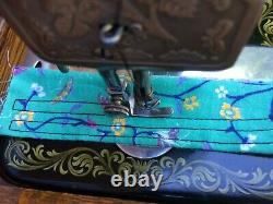 Antique Singer 128K Sewing Machine-Rococo Decals with accessories & Manual