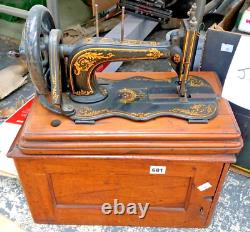 Antique Singer 12k Sewing Machine fiddle based & cased & shuttle bobbin as pics