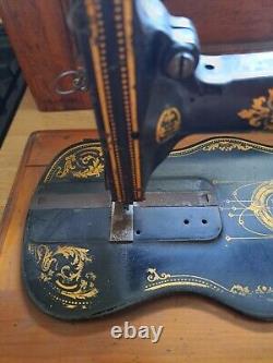 Antique Singer 12k Sewing Machine fiddle based & cased & shuttle bobbin as pics