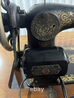 Antique Singer 15 Sewing Machine in Cabinet 1914 Tiffany Decals