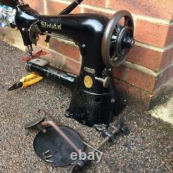 Antique Singer 17-16 Cylinder Arm Industrial Sewing Machine