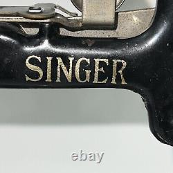 Antique Singer 20 Miniature Sewing Machine Salesman Sample Hand Crank Childs