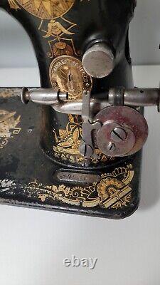 Antique Singer 27 Sewing Machine 1904, for home decor only, moving machine parts