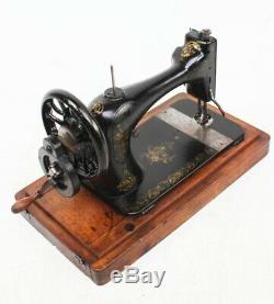 Antique Singer 28K Hand Crank Sewing Machine c1892 FREE Shipping 5796