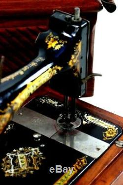 Antique Singer 28K Hand Crank Sewing Machine c1898 5778