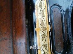 Antique Singer 28K sewing machine, Hand crank, original carrying case, 13707155