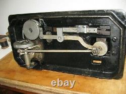 Antique Singer 32-43 Cast Iron Spoke Stitcher Sewing Machine Head Only