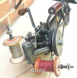Antique Singer 35-K1 Industrial Carpet Chain-stitch Sewing Machine