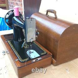 Antique Singer 99, 99K Hand crank Sewing Machine