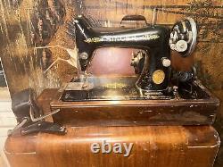 Antique Singer 99K Sewing Machine 1923 Need belt and serviceMotor Works