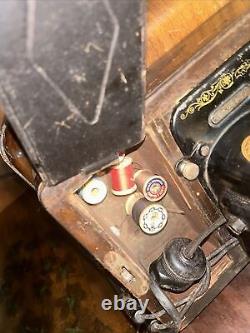 Antique Singer 99K Sewing Machine 1923 Need belt and serviceMotor Works