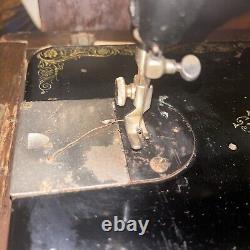 Antique Singer 99K Sewing Machine 1923 Need belt and serviceMotor Works