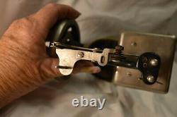 Antique Singer Childs Toy Hand Crank Sewing Machine No. 20