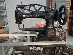 Antique Singer Cobbler Treadle Sewing Machine Sews Leather works great 29-4