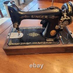 Antique Singer Electric sewing machine from Feb, 1929 in good working order