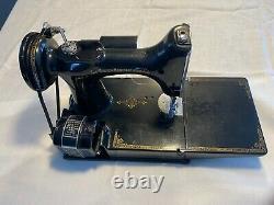 Antique Singer Featherweight 3-110 Sewing Machine With Hard Case & Accessories