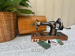 Antique Singer Hand Crank Sewing Machine