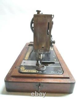 Antique Singer Hand Crank Sewing Machine with Wood Case