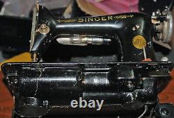 Antique Singer Mdl 101-3 Electric Sewing Machine for spare parts Pls read Ad
