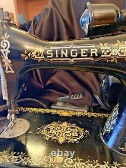 Antique Singer Mfg Co. Black Sewing Machine No. 15 Serial No. G896416