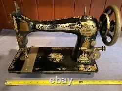 Antique Singer Model 27 Sewing Machine 1906 Sphinx Treadle, witho stand