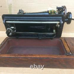 Antique Singer Model 66-1 Lotus decals back clamp Hand crank Sewing machine