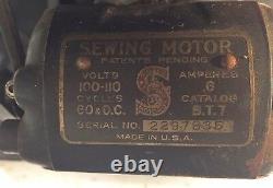 Antique Singer Model 99 -13 1924 Sewing Machine Serial #AA009972 WORKS GREAT