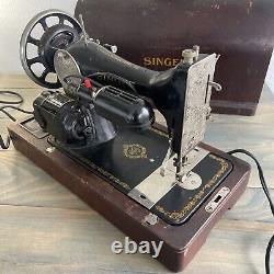Antique Singer Portable Sewing Machine Model 128 1930s Works