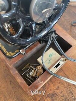 Antique Singer Portable Sewing Machine Model 128 JC683825 1930's-50's TESTED