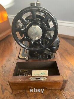 Antique Singer Portable Sewing Machine Model 128 JC683825 1930's-50's TESTED