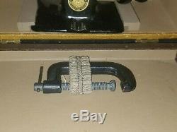 Antique Singer SEWHANDY Child's Toy Sewing Machine No. 20 excellent with Case