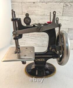 Antique Singer Sewhandy Child Sewing Machine Model 20 See All Photos